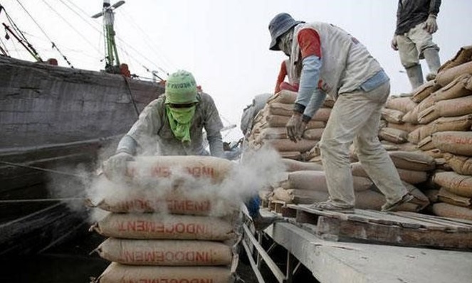 تکذیب ممنوعیت صادرات سیمان ایران به عراق و امارات